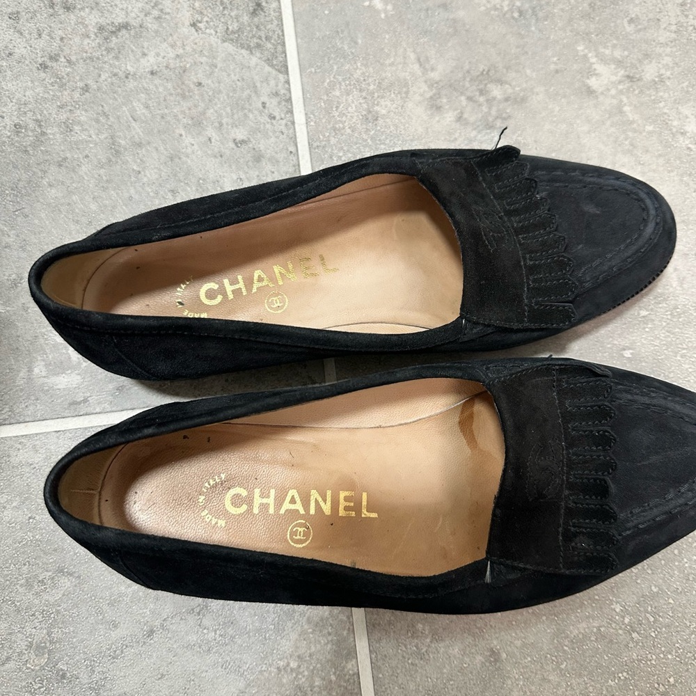 CHANEL Suede Loafers - Picture 5 of 6